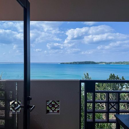 Iriomote Hotel By Hoshino Resorts Urauchi Екстериор снимка