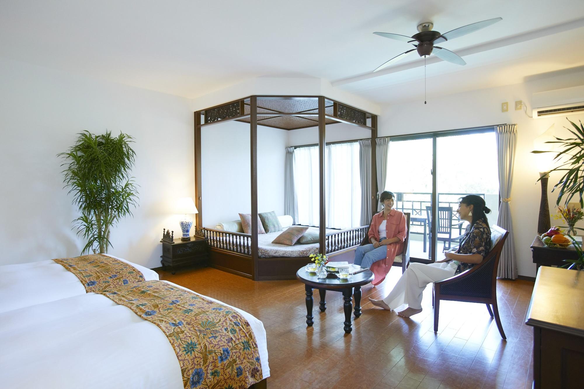 Iriomote Hotel By Hoshino Resorts Urauchi Екстериор снимка