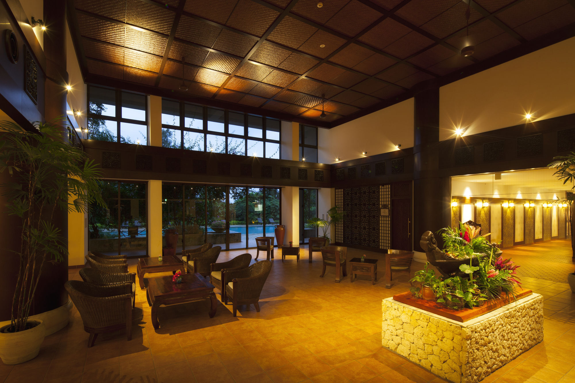 Iriomote Hotel By Hoshino Resorts Urauchi Екстериор снимка