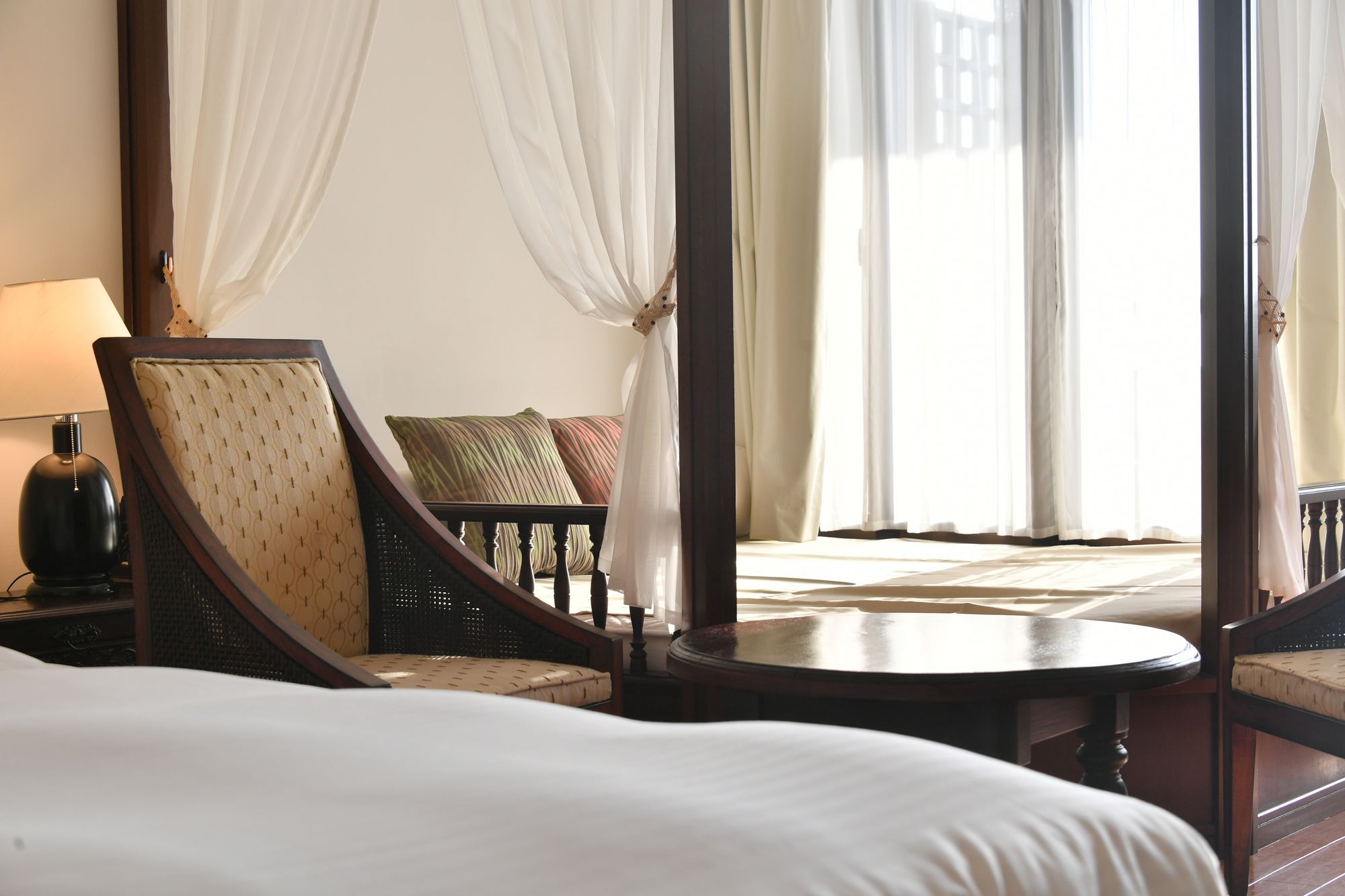 Iriomote Hotel By Hoshino Resorts Urauchi Екстериор снимка